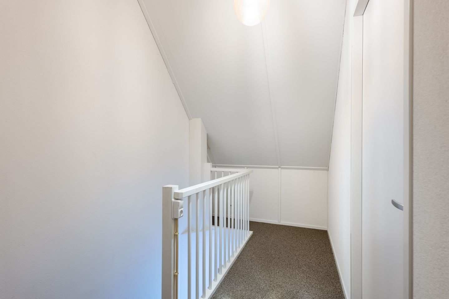 Photo 19 of Schoolstraat 48