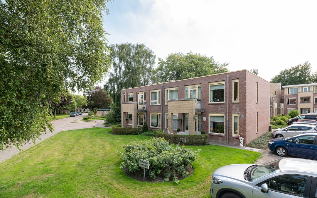 Photo 2 of Ds. Talmasingel 81