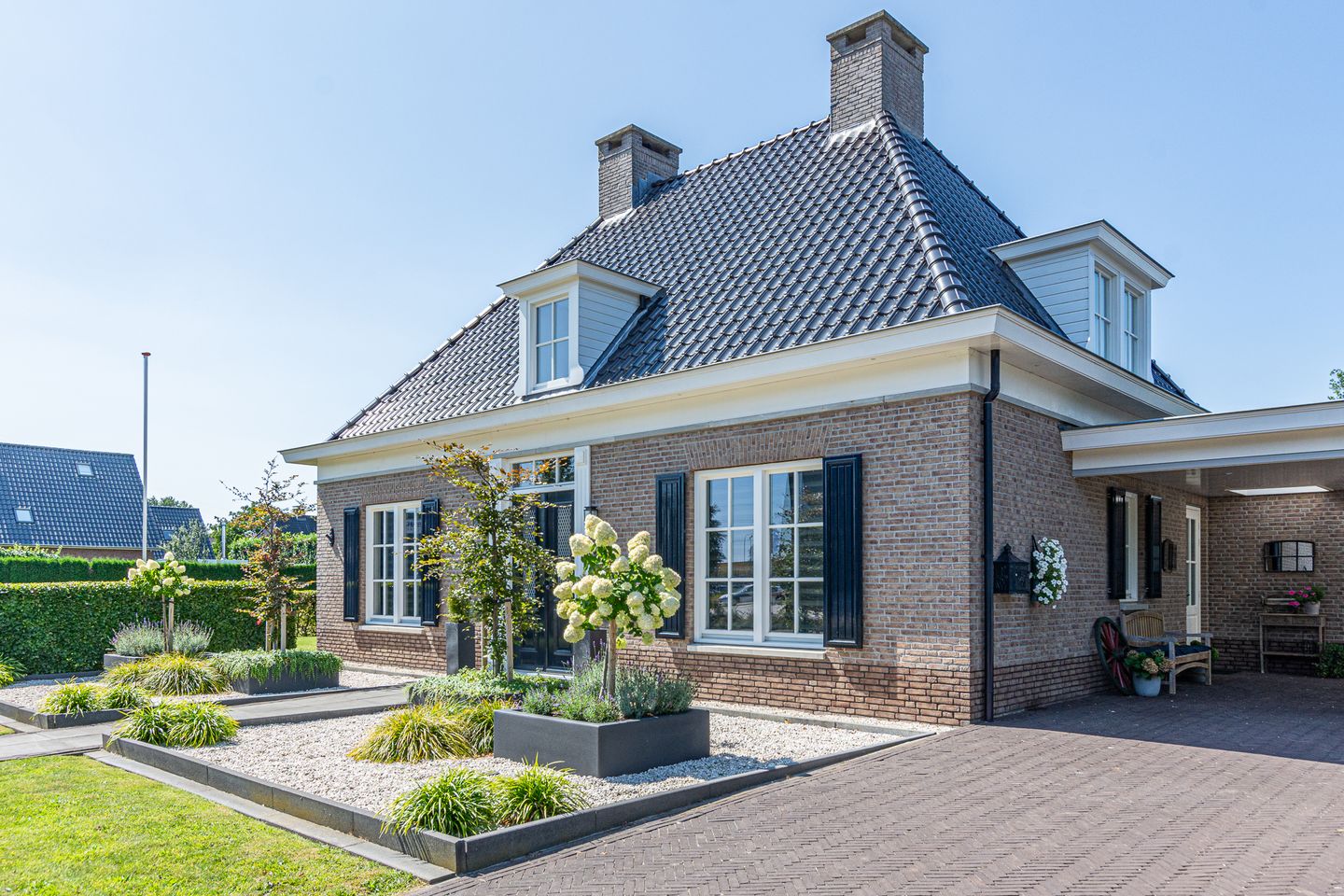 View photo 1 of Koningsspil 31