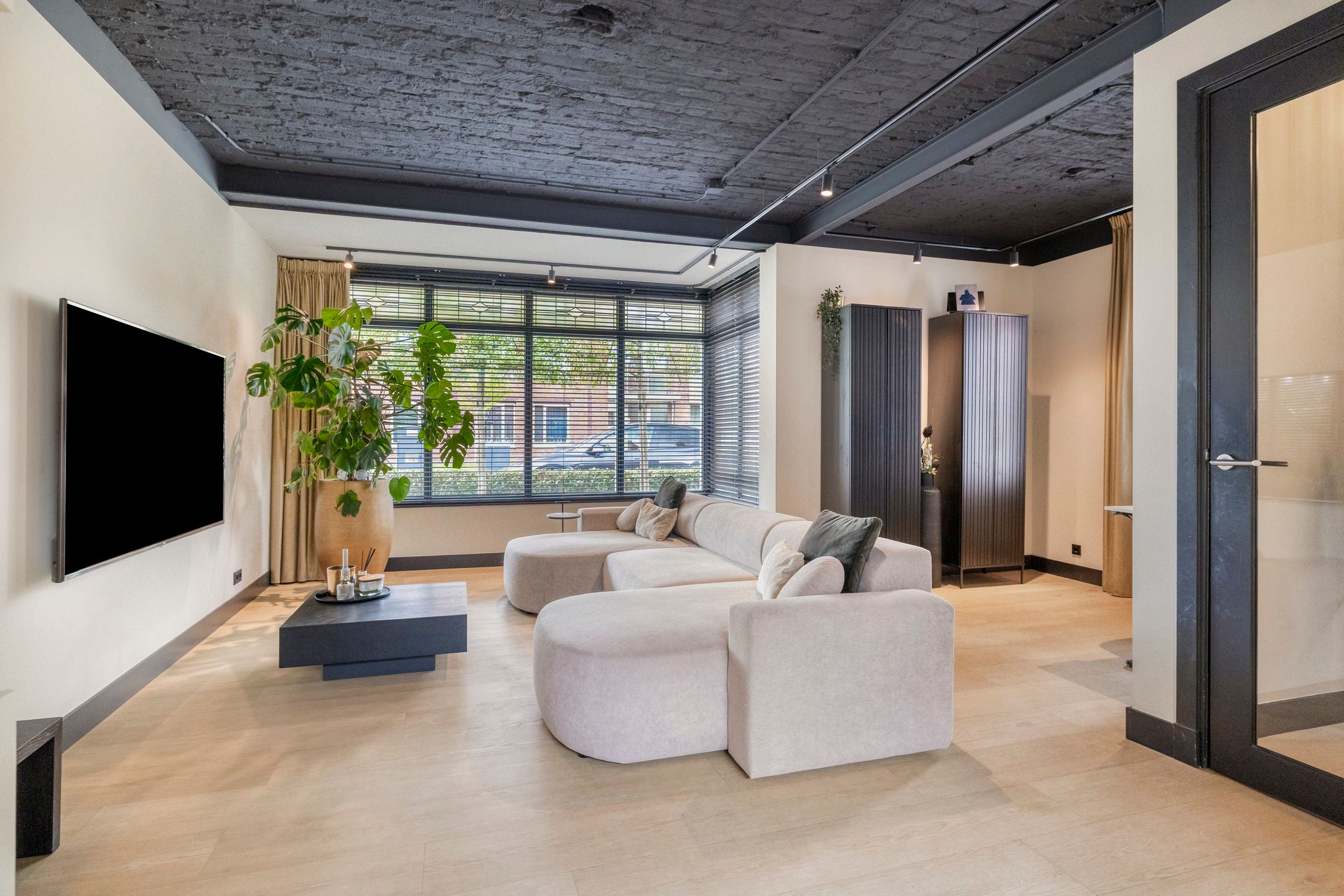 Photo 9 of van Salm-Salmstraat 3