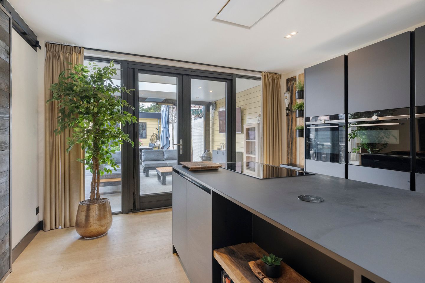 Photo 25 of van Salm-Salmstraat 3