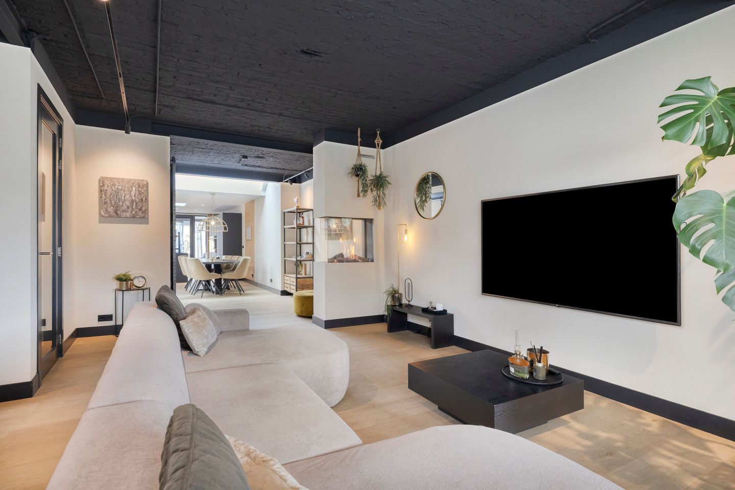 Photo 10 of van Salm-Salmstraat 3