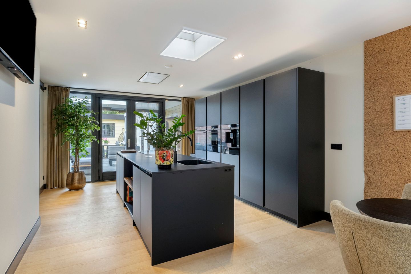 Photo 20 of van Salm-Salmstraat 3