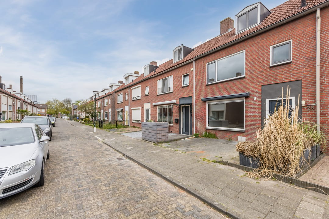 Photo 37 of Graaf Willem I straat 28