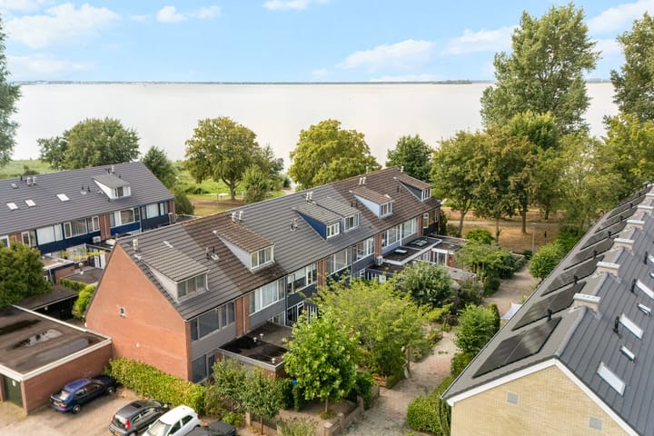 Tussenwoning te koop: Schippersmeen 139, Harderwijk