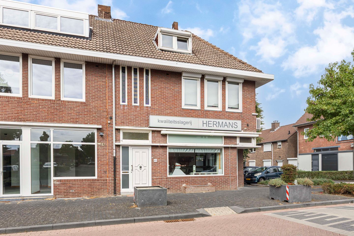 View photo 2 of Kasteellaan 85