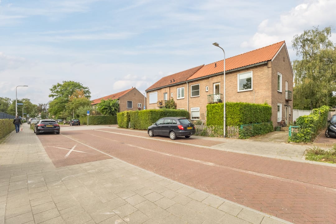 Photo 2 of Pluvierstraat 21