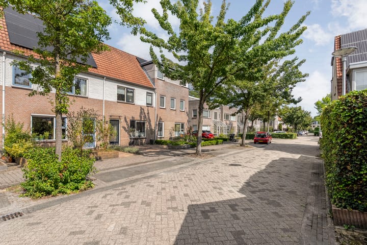 Tussenwoning te koop: Patrijs 70, Meppel