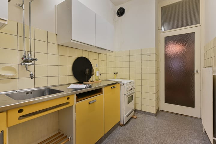 Tussenwoning te koop: Schiefbaanstraat 25, 'S-Gravenhage