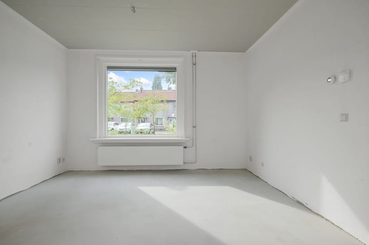 Hoekwoning te koop: Meidoornstraat 83, Zaandam
