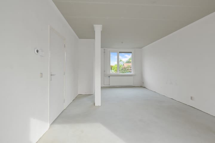 Hoekwoning te koop: Meidoornstraat 83, Zaandam
