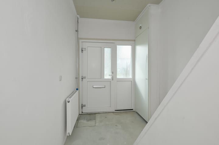 Hoekwoning te koop: Meidoornstraat 83, Zaandam