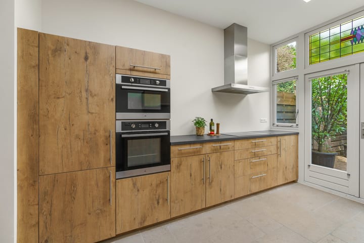 Hoekwoning te koop: Ferdinand Bolstraat 2A, Utrecht