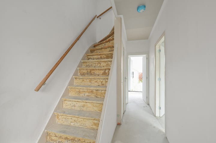 Hoekwoning te koop: Meidoornstraat 83, Zaandam