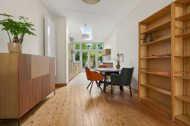 Hoekwoning te koop: Ferdinand Bolstraat 2A, Utrecht