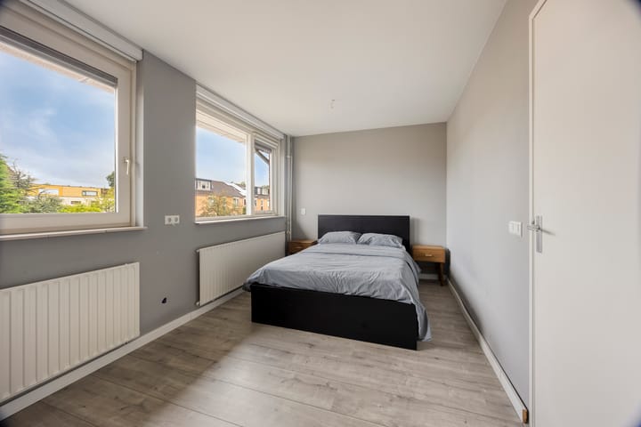 Tussenwoning te koop: Kalimantan 37, Purmerend