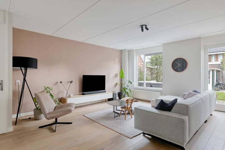 Tussenwoning te koop: Sabelpootlaan 7, Barneveld