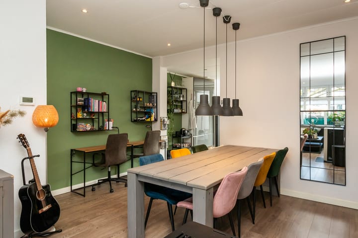 Tussenwoning te koop: Hilvertsweg 13, Hilversum