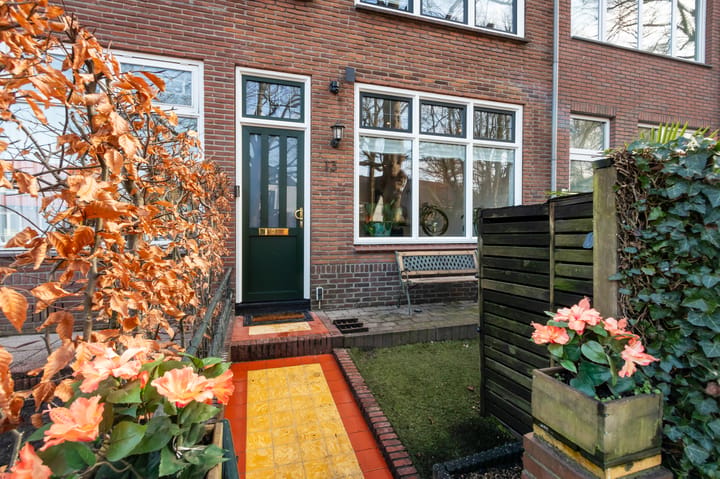 Tussenwoning te koop: Hilvertsweg 13, Hilversum