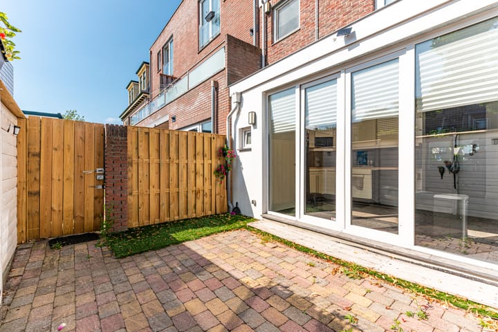 Tussenwoning te koop: Hilvertsweg 13, Hilversum