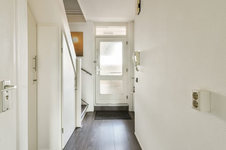 Appartement te koop: Anna van Hensbeeksingel 213, Gouda