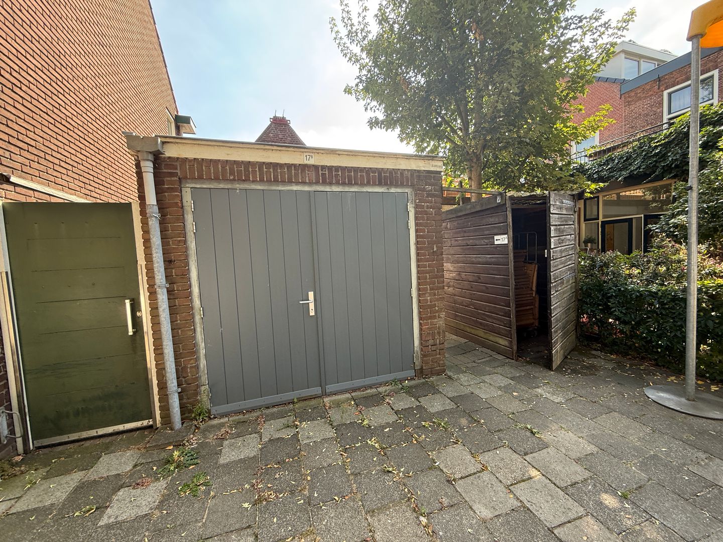 Bekijk foto 1 van Eikenlaan 17
