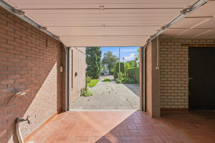 Tussenwoning te koop: Ritthemsestraat 54, Oost-Souburg