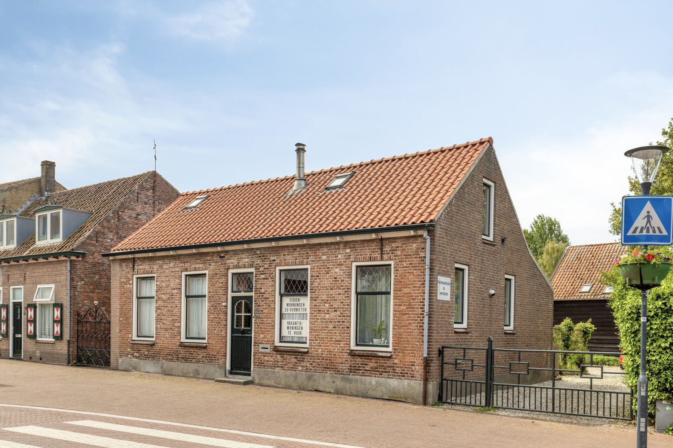 Dorpsstraat 6 