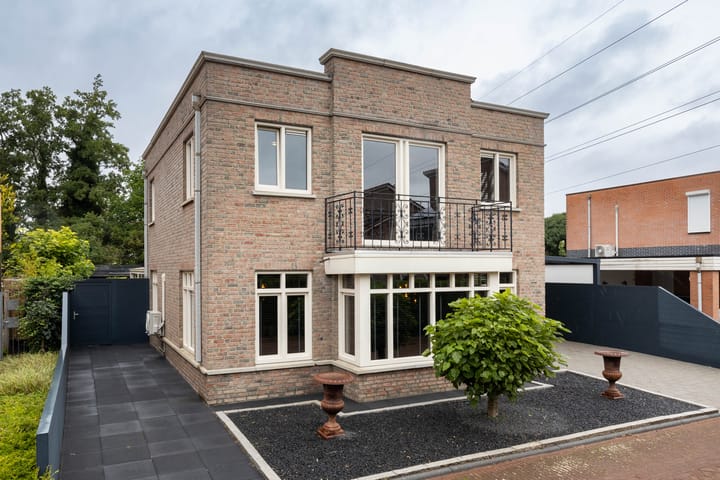 Vrijstaande woning te koop: Broderie 5, Almelo
