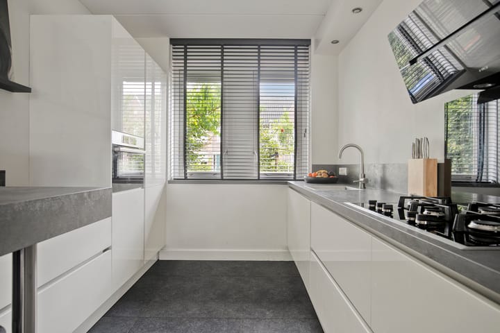 Tussenwoning te koop: Minorcalaan 27, Barneveld