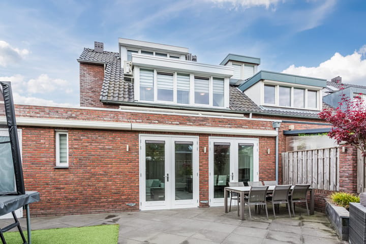 Tussenwoning te koop: Leeuwerik 9, Mierlo