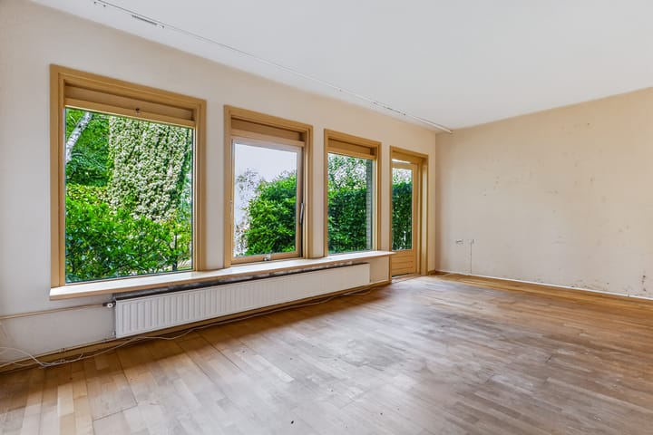 Twee-onder-één-kap te koop: Amelterhout 20, Assen