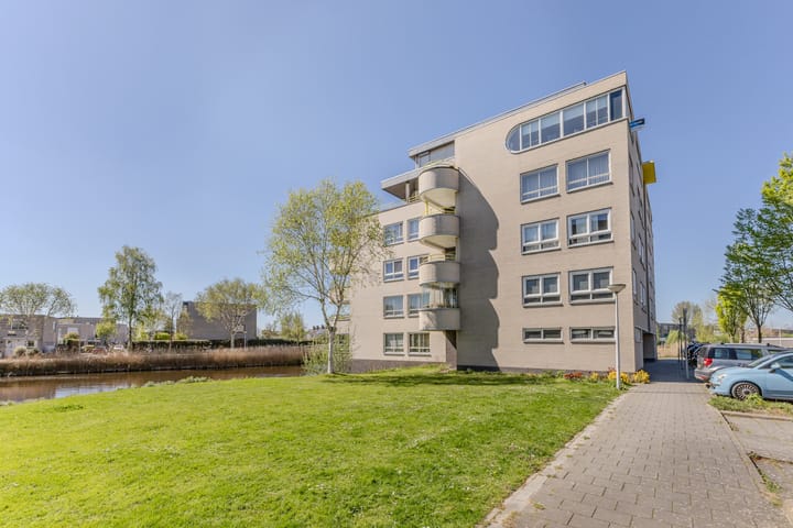 Appartement te koop: Kapelhof 55, Zaandam