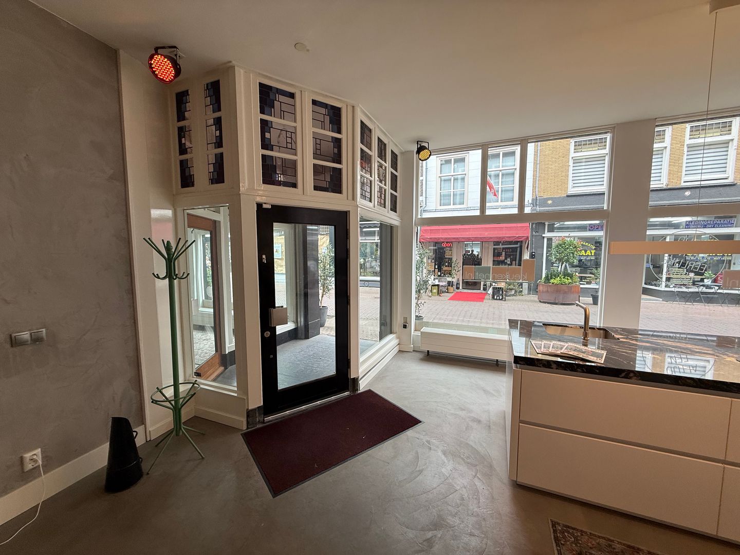 Bekijk foto 3 van Voorstraat 382-D