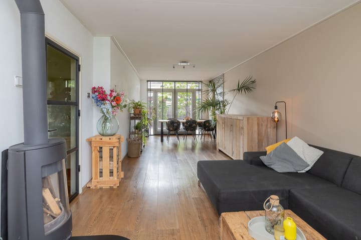 Tussenwoning te koop: Tritonlaan 5, Heerhugowaard