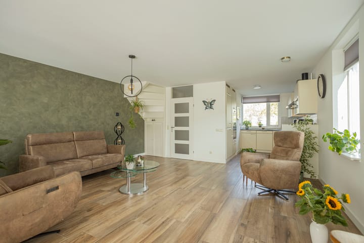 Hoekwoning te koop: Ravensbos 68, Hoofddorp
