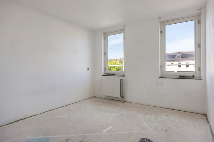 Tussenwoning te koop: Stellendamstraat 219, Zoetermeer