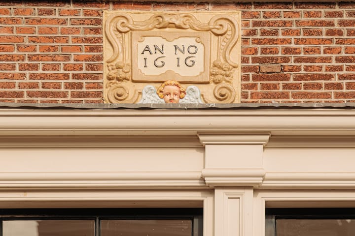 Photo 5 of Nieuwezijds Voorburgwal 80-H