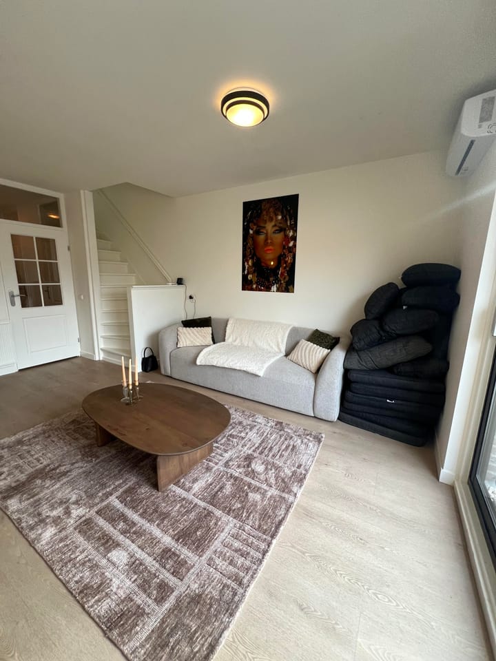 Appartement te huur: De Bus 16, Waalre