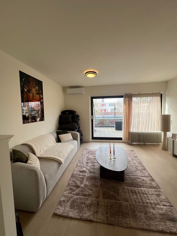 Appartement te huur: De Bus 16, Waalre