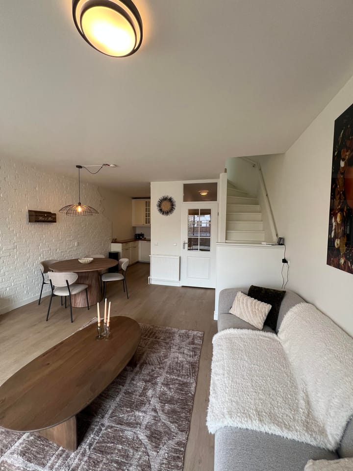 Appartement te huur: De Bus 16, Waalre
