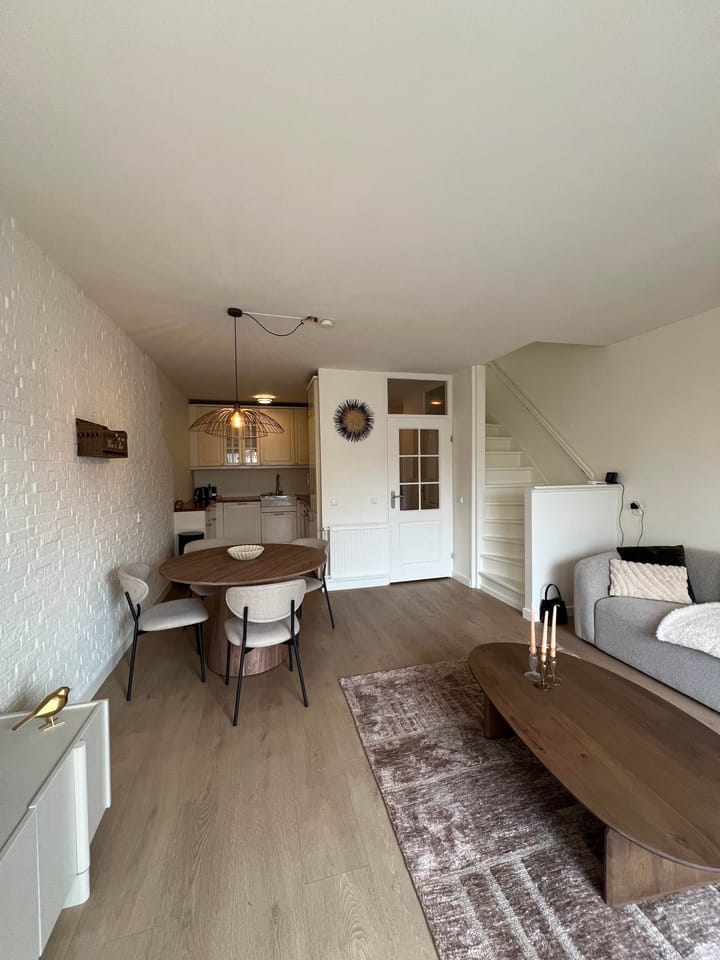 Appartement te huur: De Bus 16, Waalre