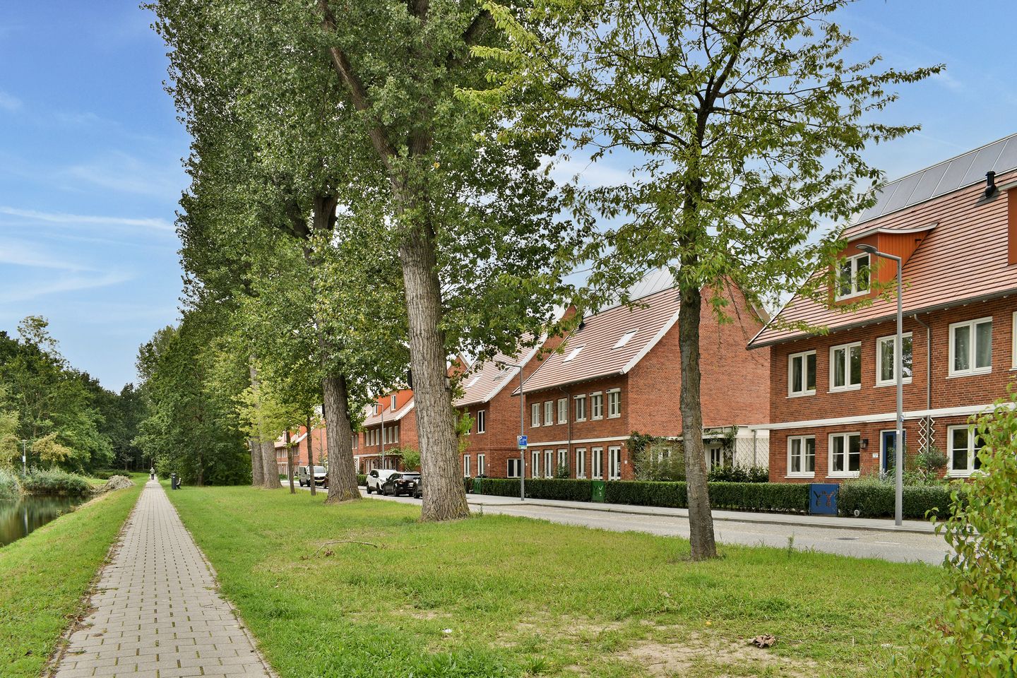 Foto 44 van Warmoldstraat 73-B
