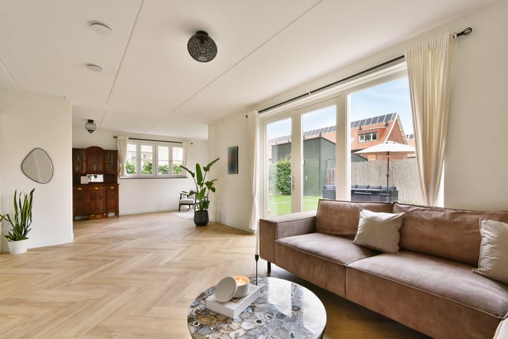 Twee-onder-één-kap te koop: Warmoldstraat 73B, Rotterdam