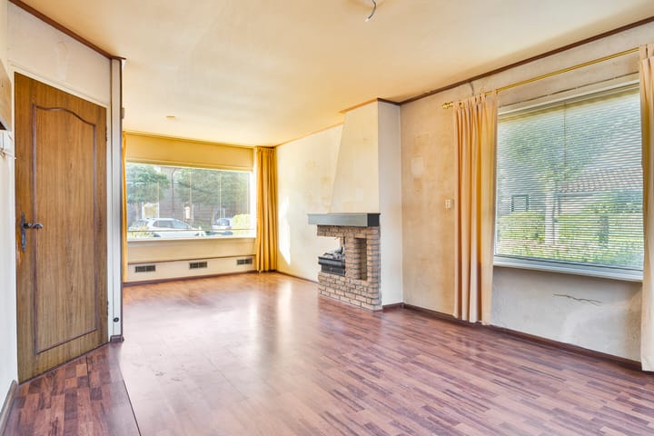 Hoekwoning te koop: Roveniusstraat 12, Deventer