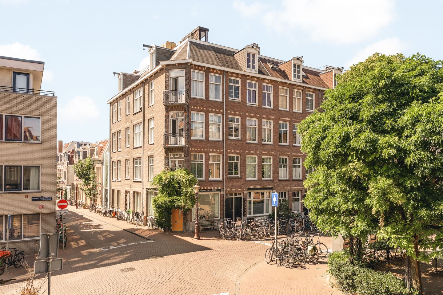 Foto 1 van Bellamydwarsstraat 12-H