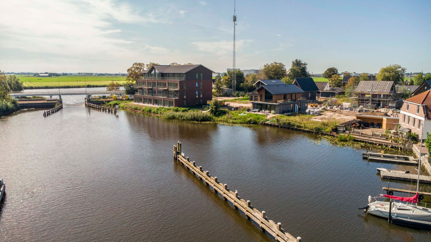 Foto 4 van Westeinde - De Whaa kavels aan vaarwater