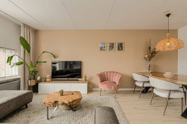 Tussenwoning te koop: Buitenerf 52, Breda