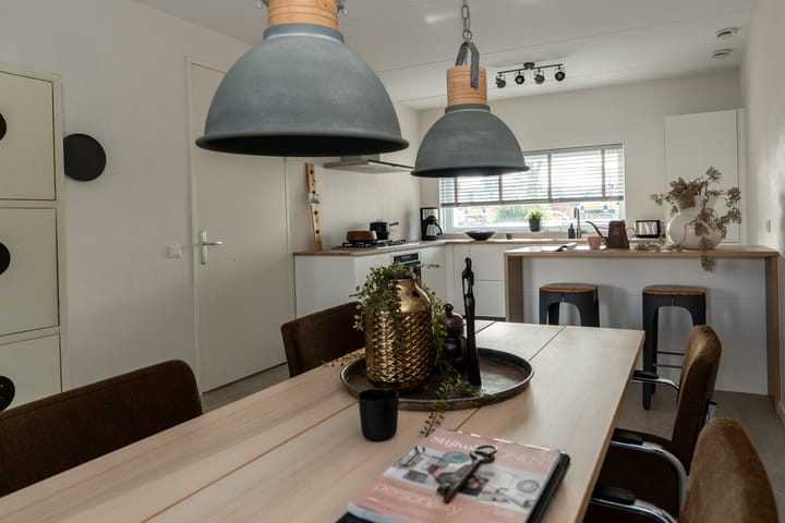 Tussenwoning te koop: Oosterhamrikkade 84T, Groningen