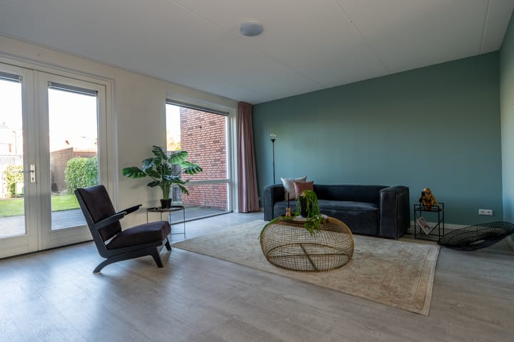 Tussenwoning te koop: Oosterhamrikkade 84T, Groningen